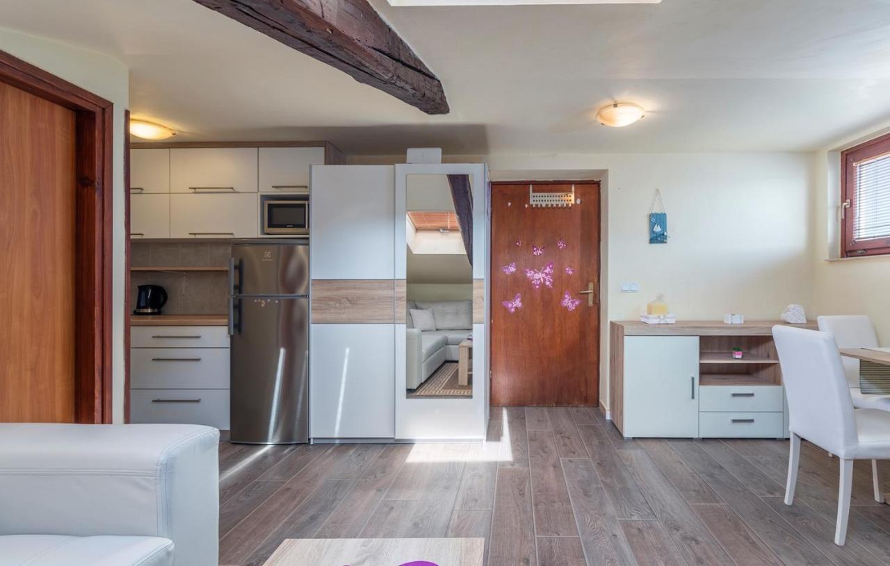 Apartment Zeljka Пореч Екстер'єр фото